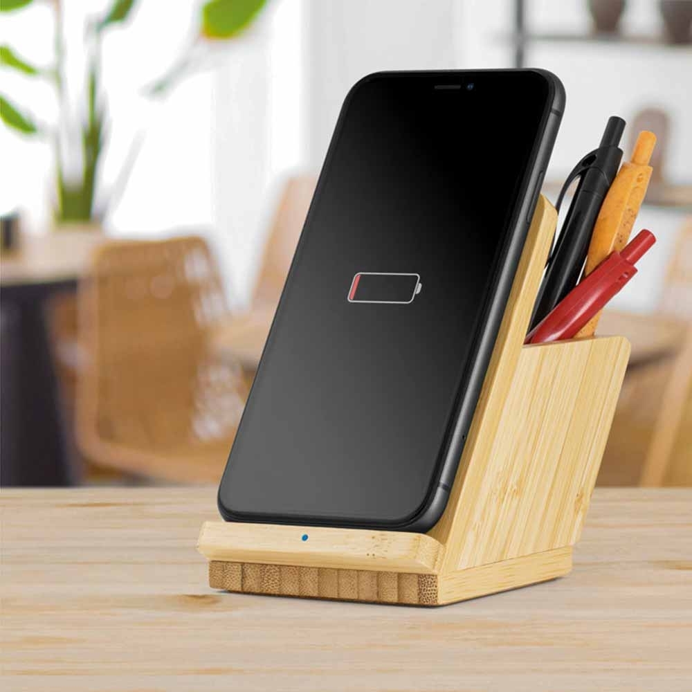 Carregador Wireless em Bambu