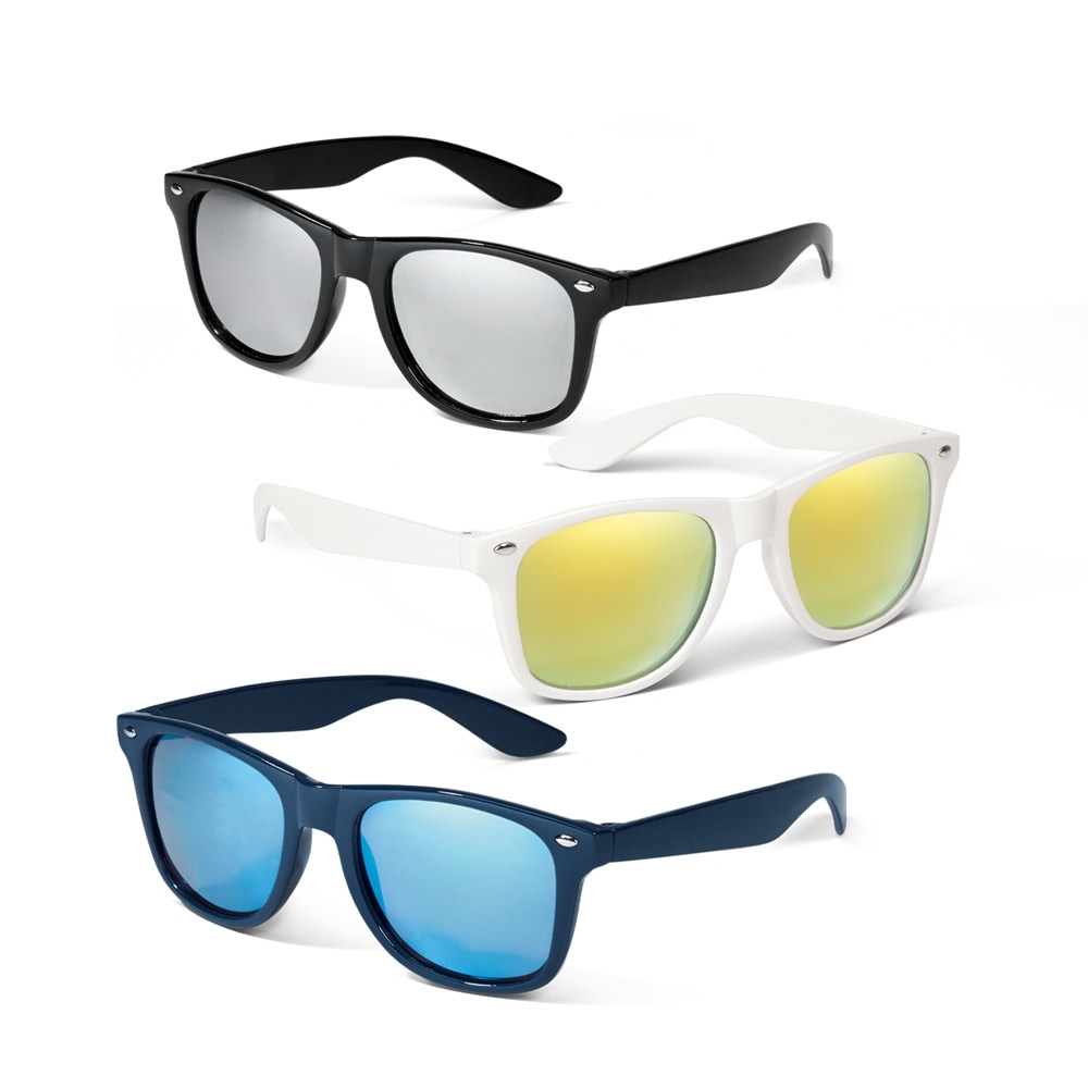 Óculos de sol em PC com lentes espelhadas